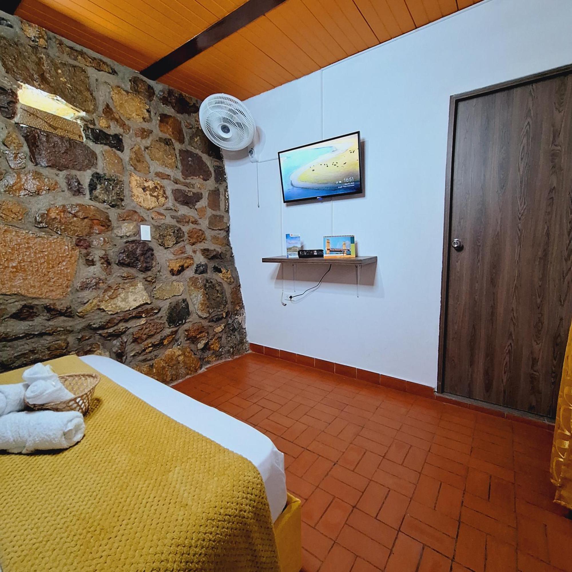 Hostal Colombian Gold Сан-Хиль Экстерьер фото